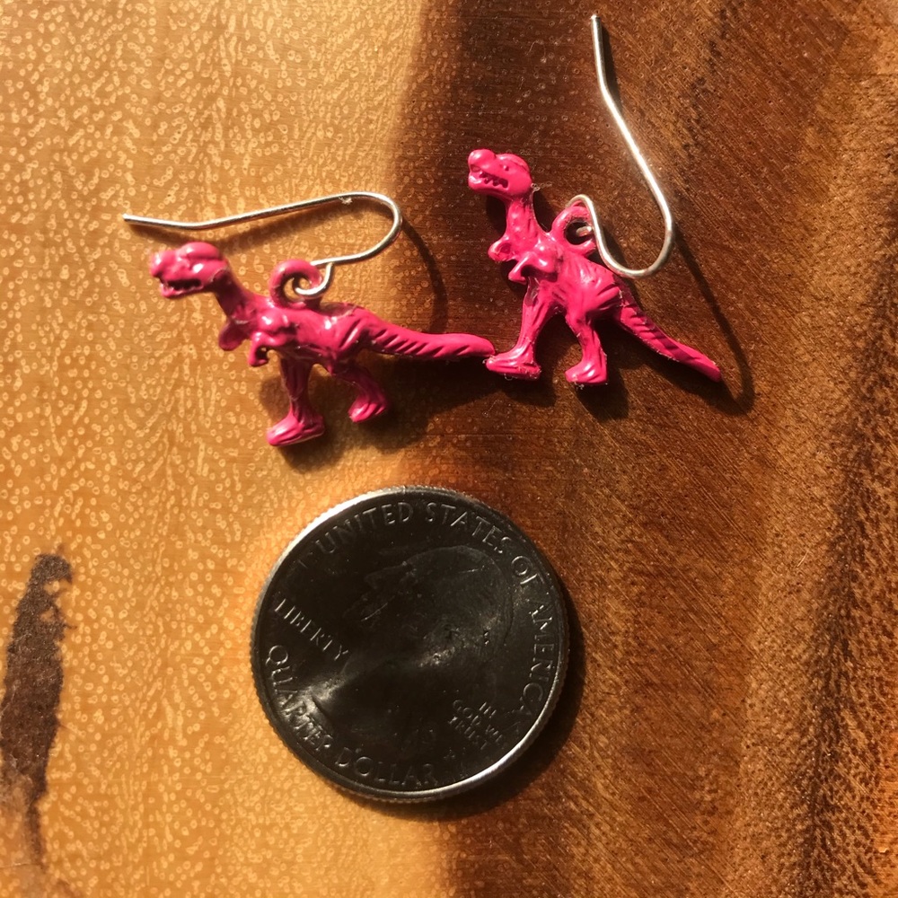 🔥3/$30 Hot pink dinosaur earrings